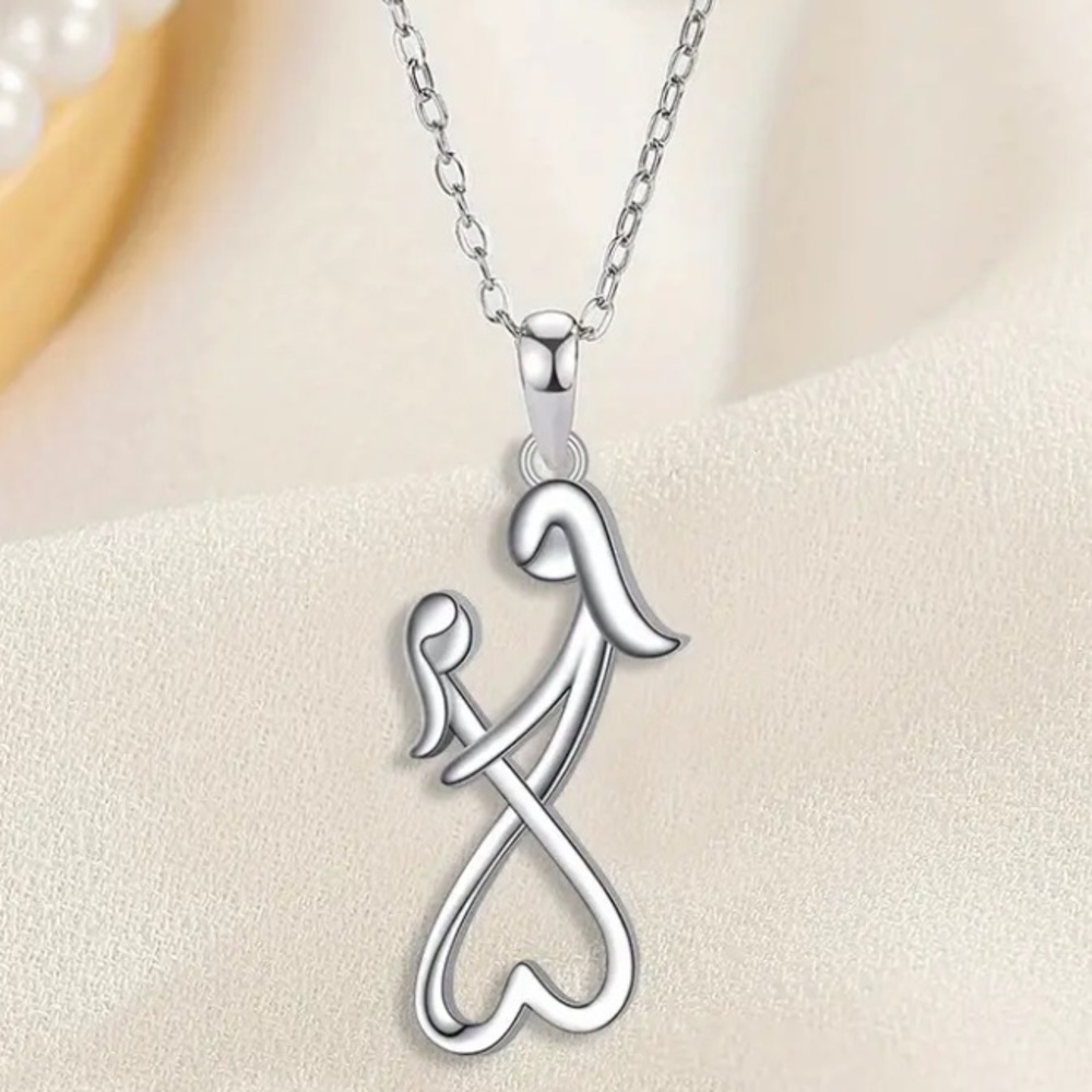 Stylish Mother Daughter Silver Heart Pendant & Chain